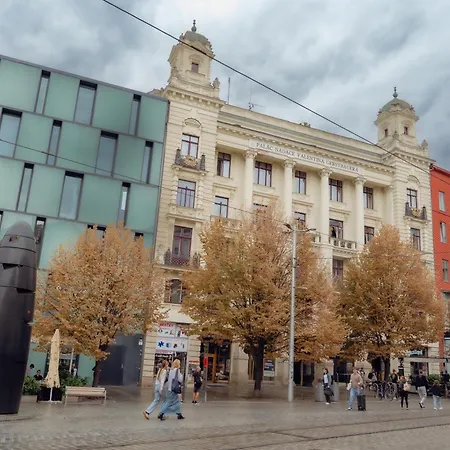 Arte With Square View * Брно